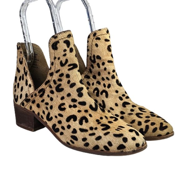 Coconuts by Matisse Pronto Leopard Print Fur Stacked Heel Ankle Bootie Shoe Sz 8 - Picture 1 of 12